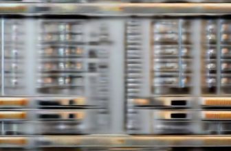 VMware ESXi Free vs Proxmox เปรียบเทียบ 2026