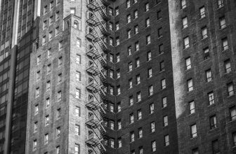 Windows Server vs Linux Server เลือกอะไรดี 2026