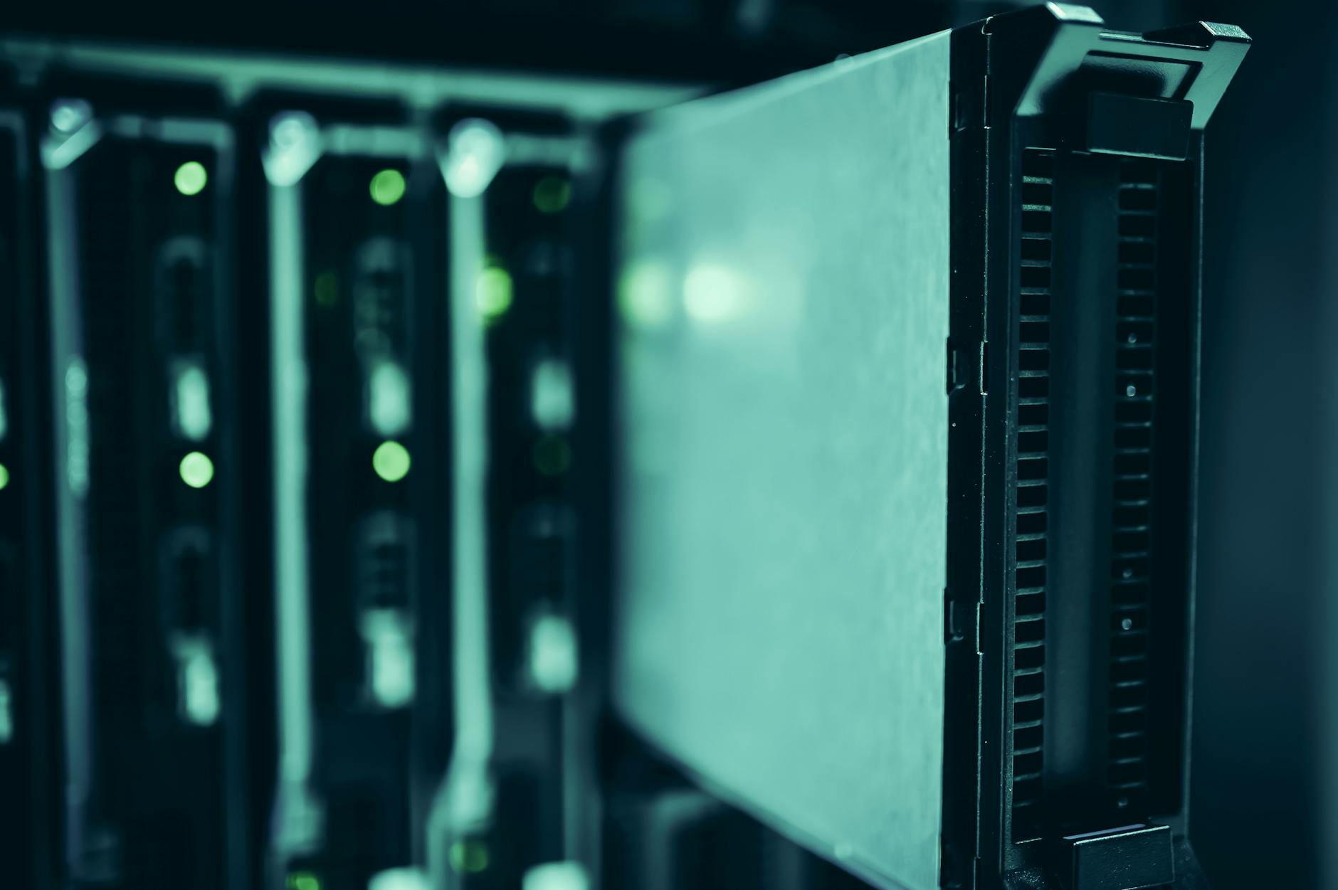 การ์ดแลน 10GbE ติดตั้งบน Server เร็วขึ้น 10 เท่า — ทำไมต้อง 10GbE? ความสำคัญของการ์ดแลนความเร็วสูง | Forex คู่มือ iCafeForex