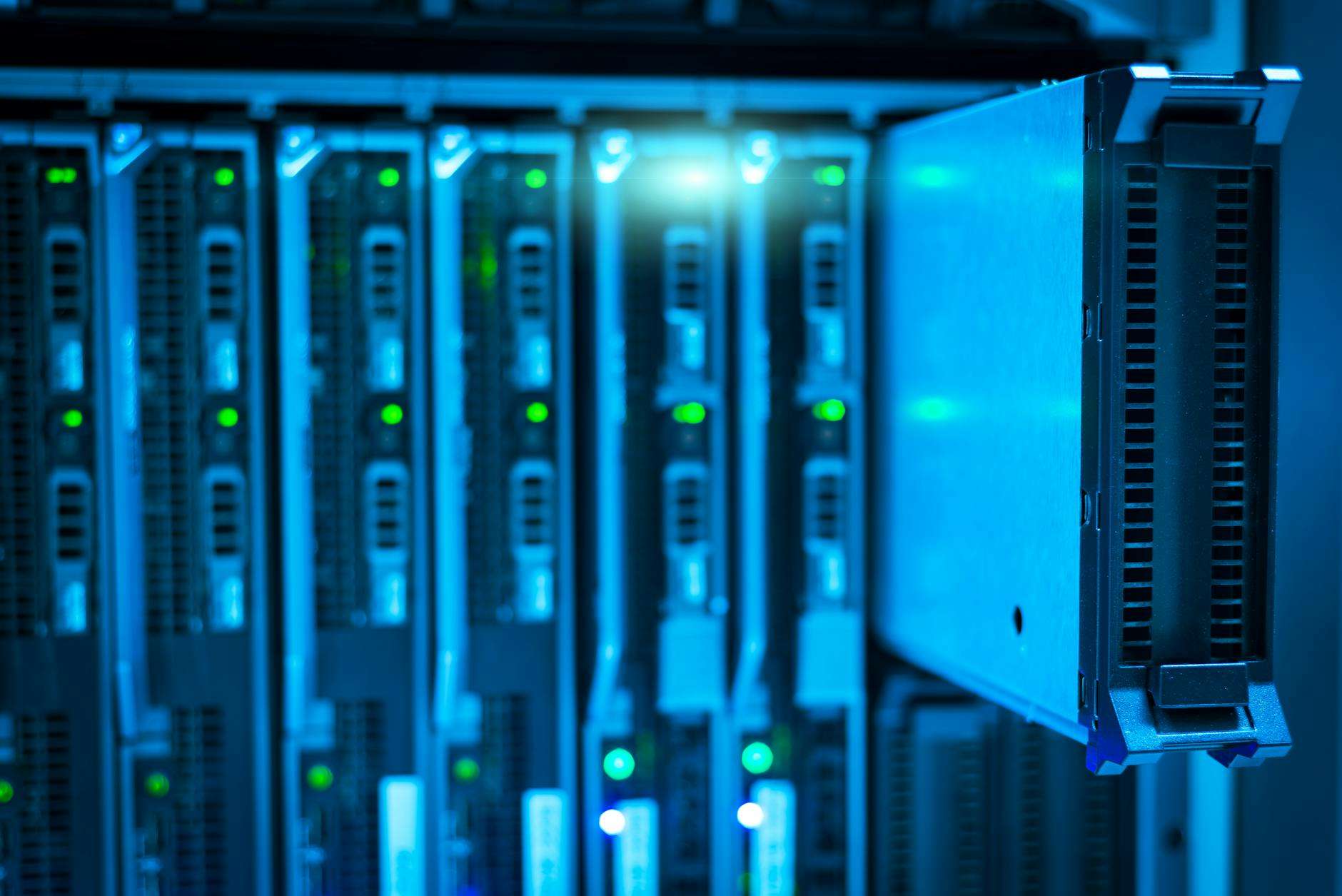 UPS สำรองไฟ Server Room คำนวณ VA ยังไงให้พอ — สเปคและคุณสมบัติที่ต้องพิจารณา | Forex คู่มือ iCafeForex