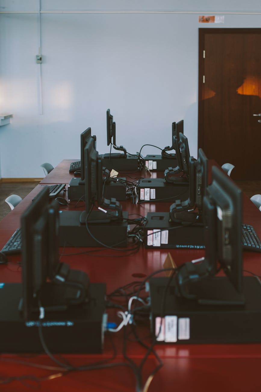 VLAN ใน Office แบ่ง WiFi Guest แยกจาก Staff — สเปคและคุณสมบัติที่ต้องดูก่อนซื้อ VLAN ใน Office แบ่ง WiFi G | Forex คู่มือ iCafeForex